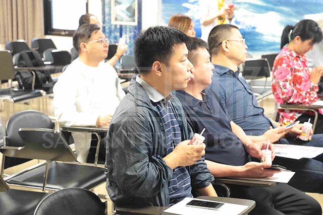 養(yǎng)樂多：邊品嘗邊聽企業(yè)介紹